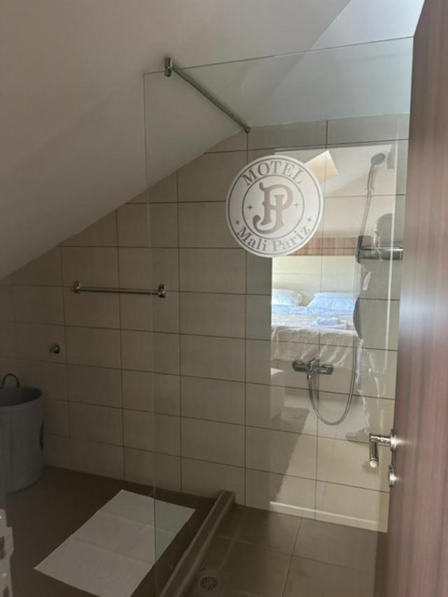 Jp Motel Mali Pariz Bor Eksteriør bilde