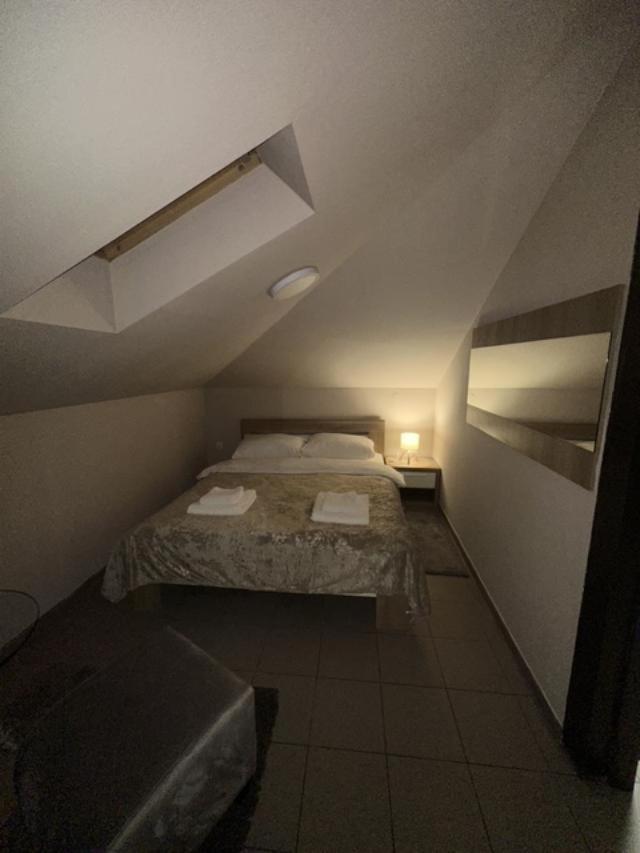 Jp Motel Mali Pariz Bor Eksteriør bilde